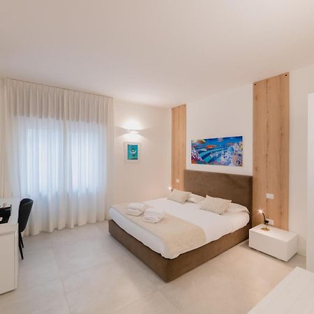 Lo Studio Di Viale Lo Re Camere & Caffe' Lecce Eksteriør bilde